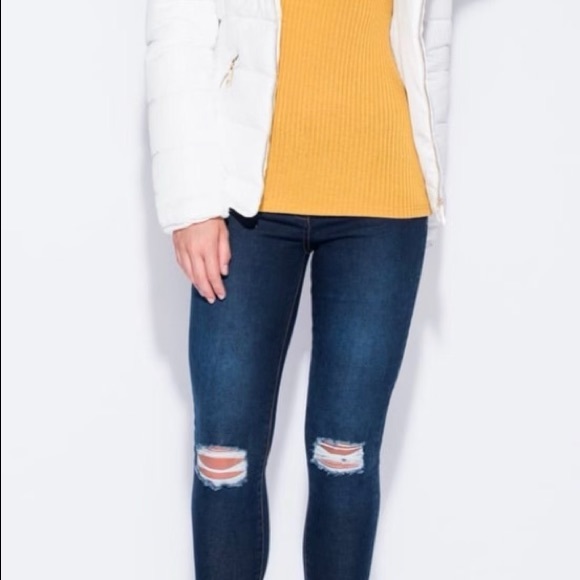 White Puffer Jacket with Faux Fur hood - Picture 3 of 8